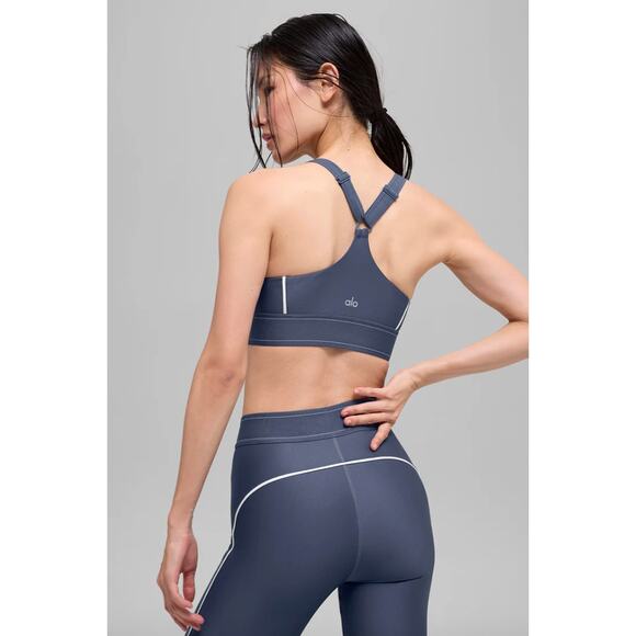 Alo Yoga Airlift Suit Up Bra Size XS NWT Bluestone/White - Picture 3 of 4